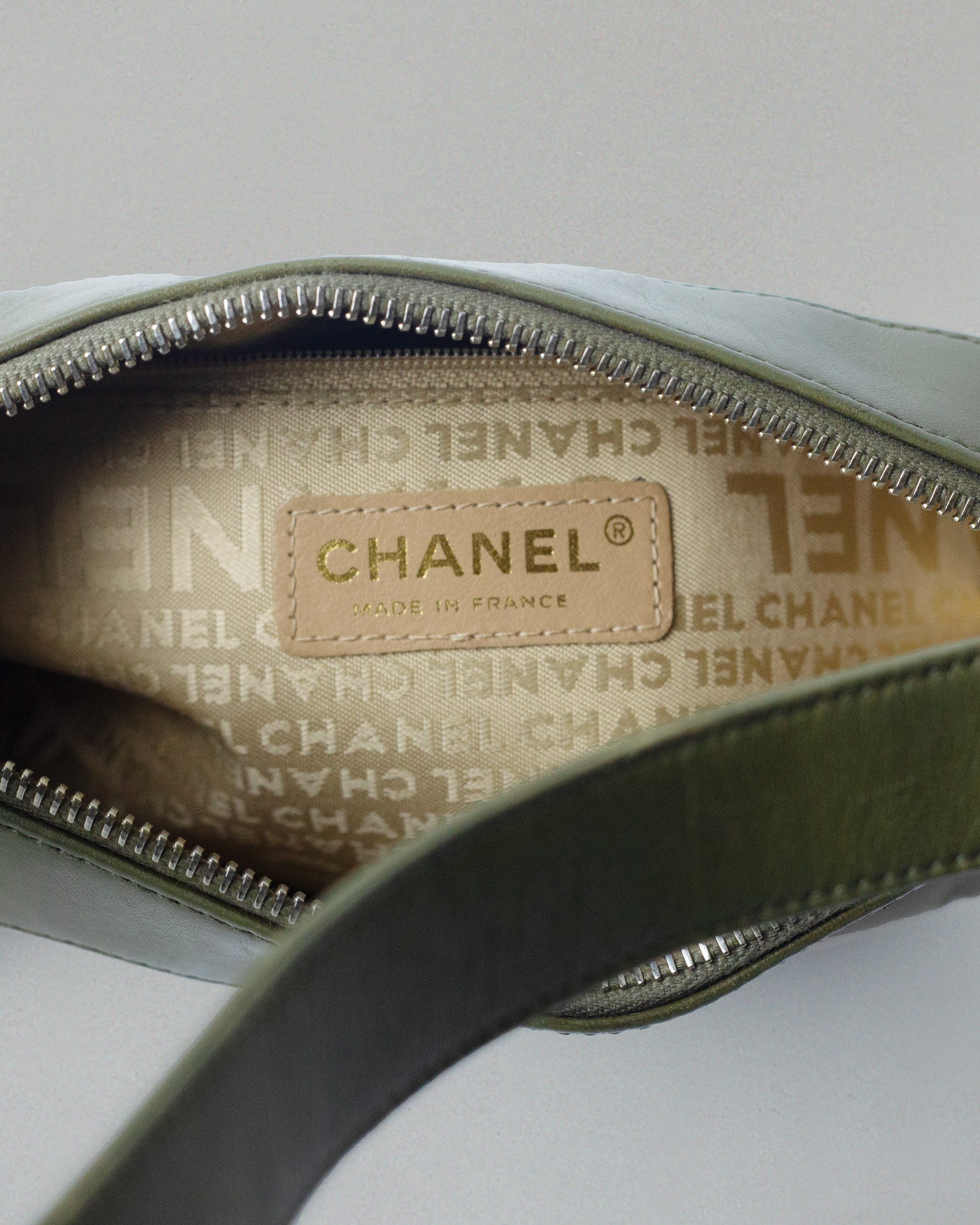 CHANEL CHOCOLATE BAR - 2002-2003