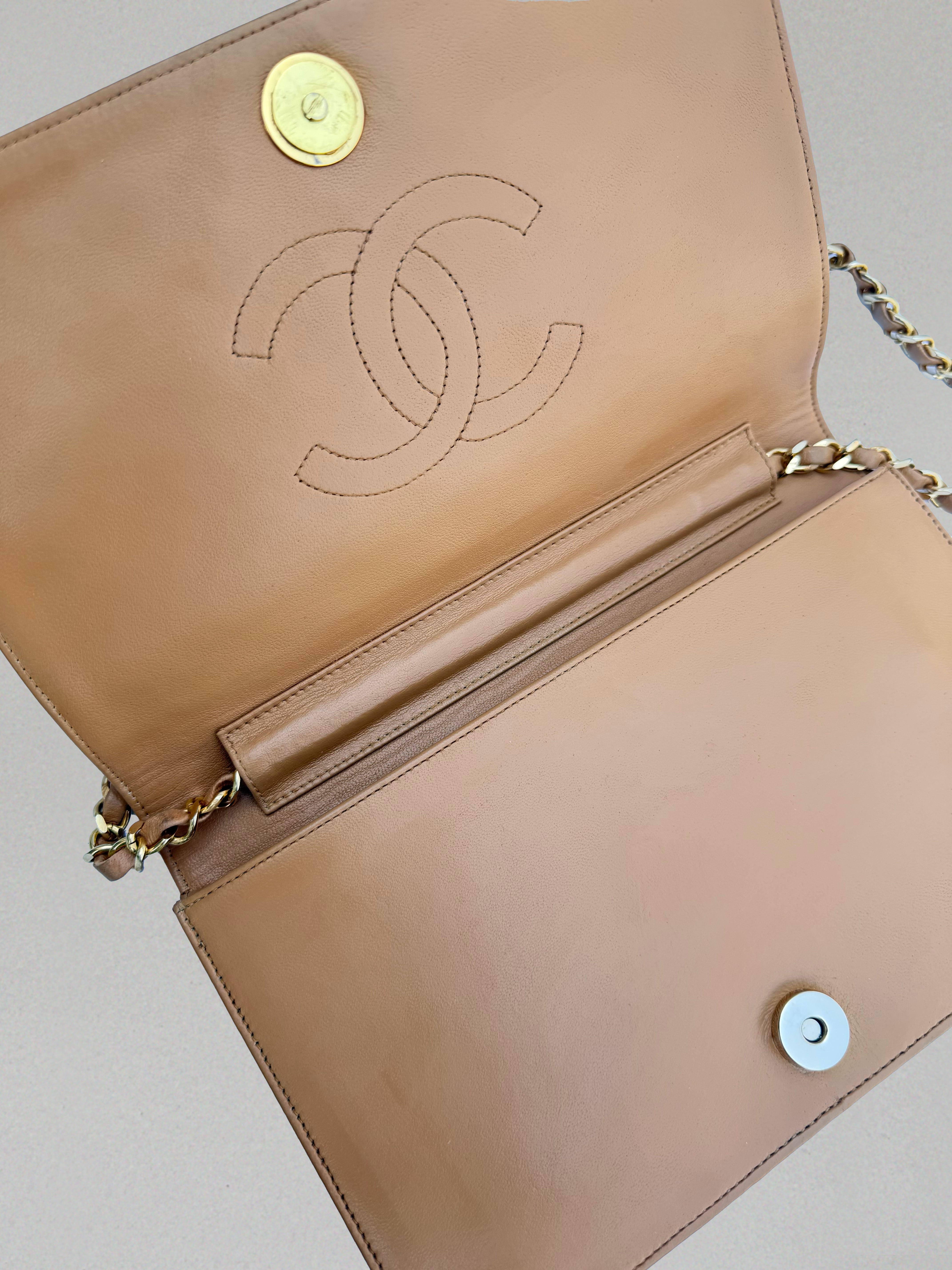 CHANEL WALLET ON CHAIN - 1984-1986