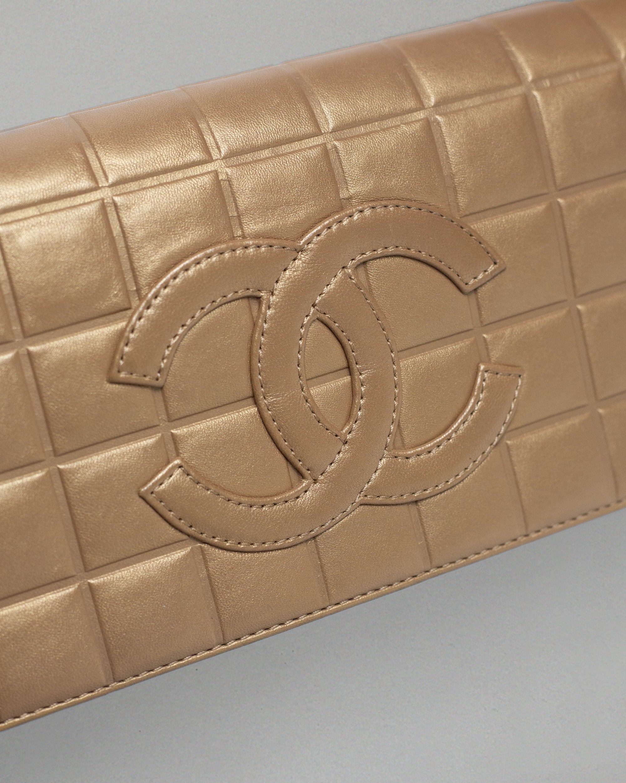 CHANEL CHOCOLATE BAR - 2002-2003